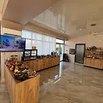 Alemar Mamaia Nord Hotel